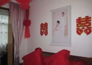 新婚夜男子熟睡,半夜地震妻子獨自逃跑,第二天回到家,妻子蒙了