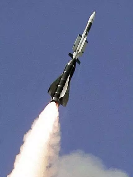 顏面盡失!英軍驅逐艦被伊朗攔截,英國人這次被美國人坑的厲害