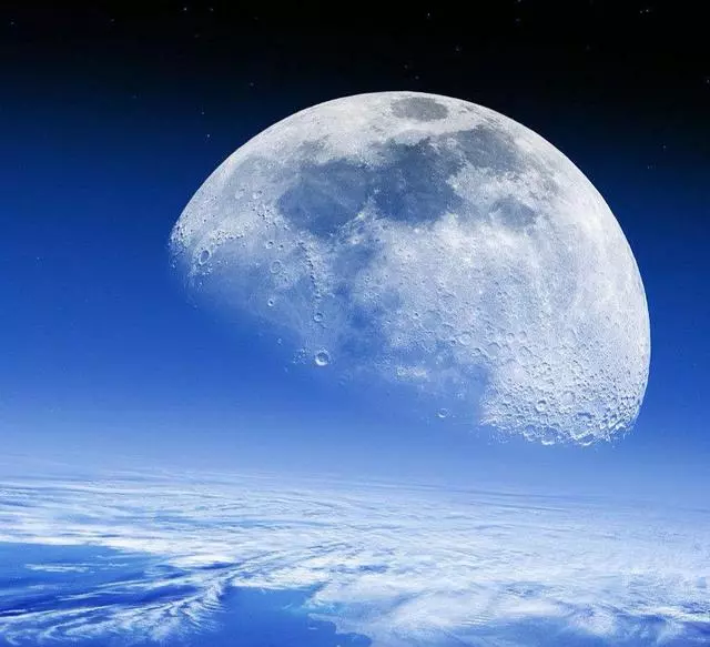 為啥地球只有月亮一顆衛星?若有兩個月亮會怎樣?地球生物或滅絕