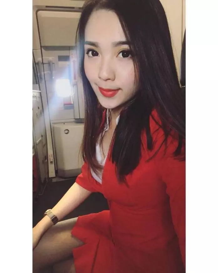 【2018 · 大馬最美空姐!】大馬AirAsia空姐竟然在網路爆紅,這天使樣貌,魔鬼身材真不得了!網友:「亞洲最美空姐