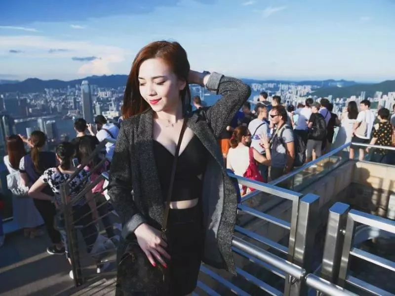 【2018 · 大馬最美空姐!】大馬AirAsia空姐竟然在網路爆紅,這天使樣貌,魔鬼身材真不得了!網友:「亞洲最美空姐