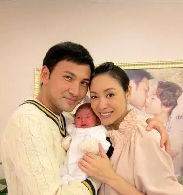 吃軟飯」不敢離婚的五位男明星, 妻子都是億萬富翁! 葉問也上榜了?