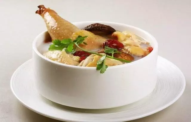 冬季吃菌菇類好處多,介紹5種好吃的方法,美容養顏不長肉