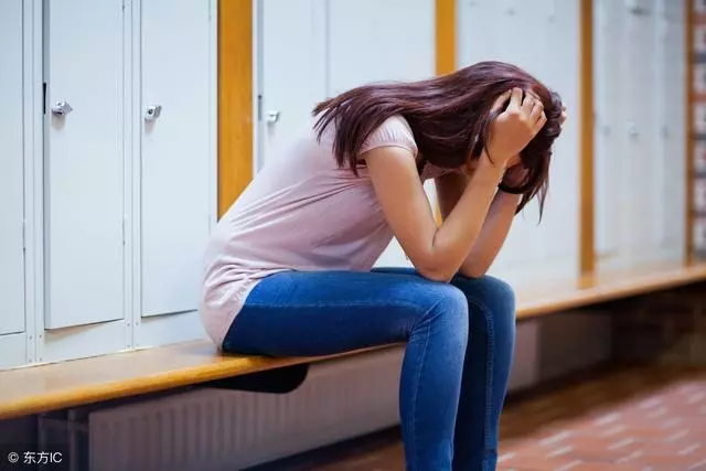 老公車禍癱瘓,我提了離婚,婆婆一席話,我進退兩難