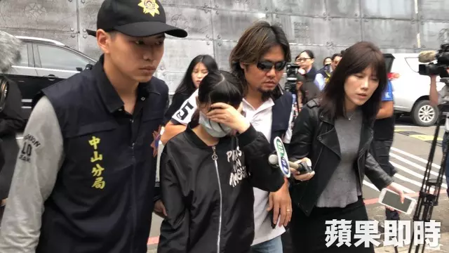餓死2歲童被罵「破X」!假睫毛濃妝下的她你真的懂嗎