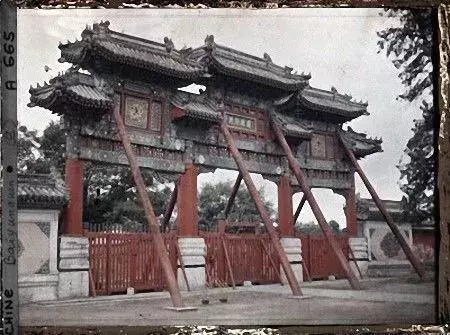 百年前這歪國人一定沒想到!自己竟用七萬張照片碰巧「紀錄了清朝的滅亡」 網友直呼:太珍貴了...