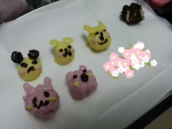 20個「烤完就變成地獄」的超黑暗料理,#6「七孔流血麵包」讓網友笑到噴淚XDD