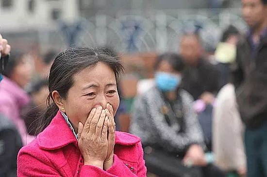 娘家媽給我帶孩子,我每月給兩千,下班回家瞟眼垃圾桶,我要離婚