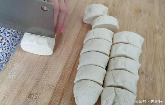 大白菜別炒著吃了,學會這種特色做法,營養解饞,越吃越想吃
