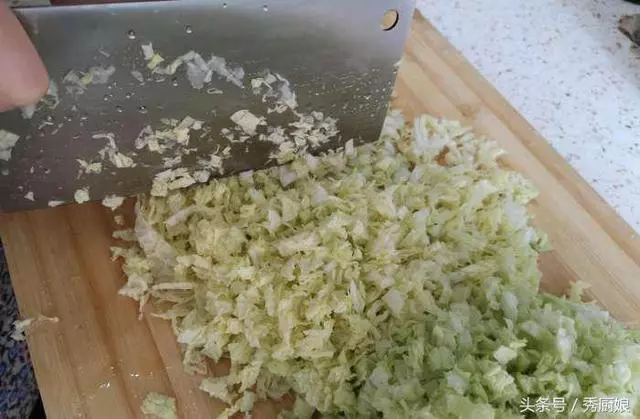 大白菜別炒著吃了,學會這種特色做法,營養解饞,越吃越想吃