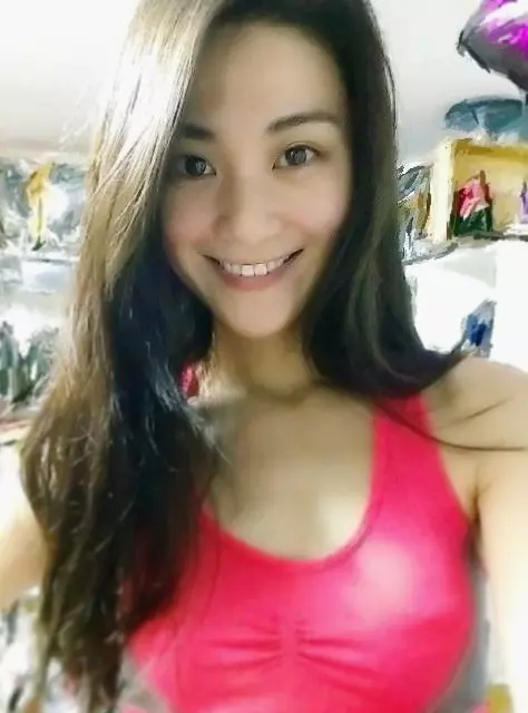 巴打:一早話咗佢係淫底!tvb女藝人搞完婚外情,食緊洋腸都再偷食!