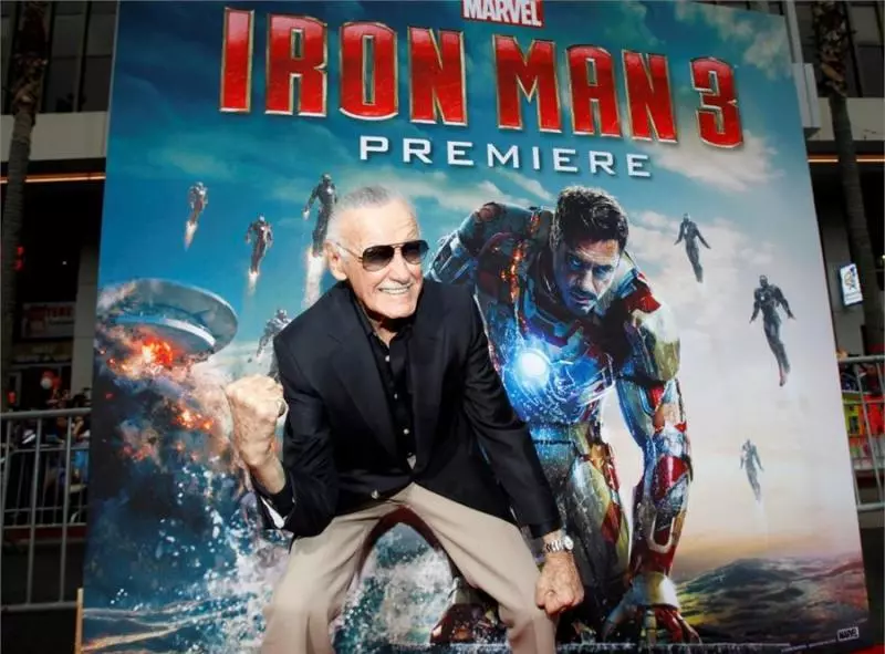 【Marvel教父去世了!】美國漫畫英雄之父 – Stan Lee逝世了,享年95歲!鋼鐵人:「因為你,才有今天的我!」