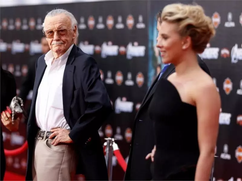 【Marvel教父去世了!】美國漫畫英雄之父 – Stan Lee逝世了,享年95歲!鋼鐵人:「因為你,才有今天的我!」