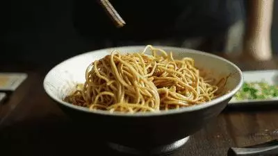 吃麵條不升糖的方法,糖尿病病友要學起來!