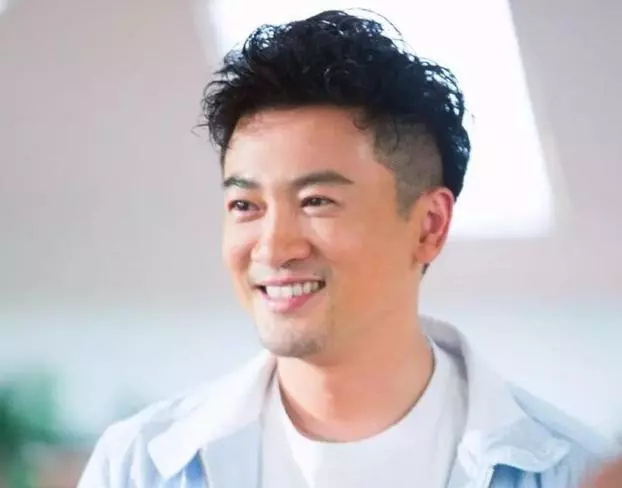 蘇有朋戀情曝光，已見家長，網友：怎麼會是她！