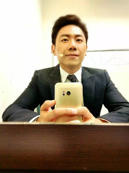 劉寶傑狠切《關鍵》 爆男神主持接班