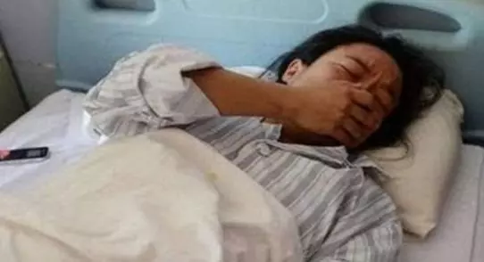 產婦生下雙胞胎,家婆卻在產房門口大罵,丈夫接下來的做法讓人點贊!