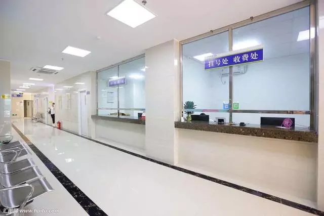 接岳母來照顧兒子,三個月給她兩萬,兒子跟我說一話,我趕走她
