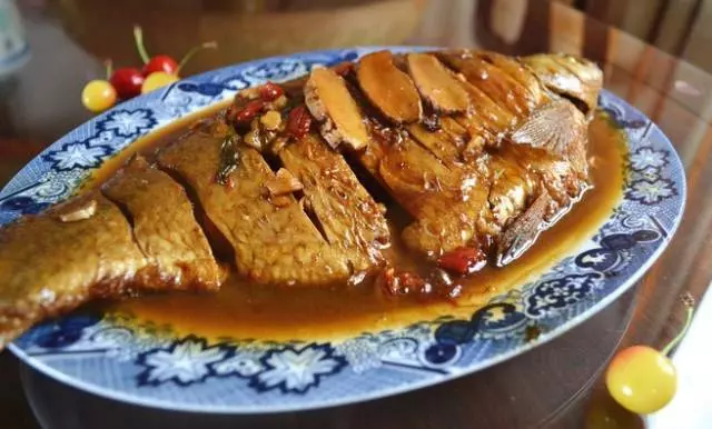 燉魚湯總有一股土腥味?只需這一招,腥味輕鬆去除!