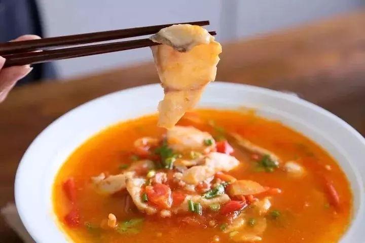 燉魚湯總有一股土腥味?只需這一招,腥味輕鬆去除!