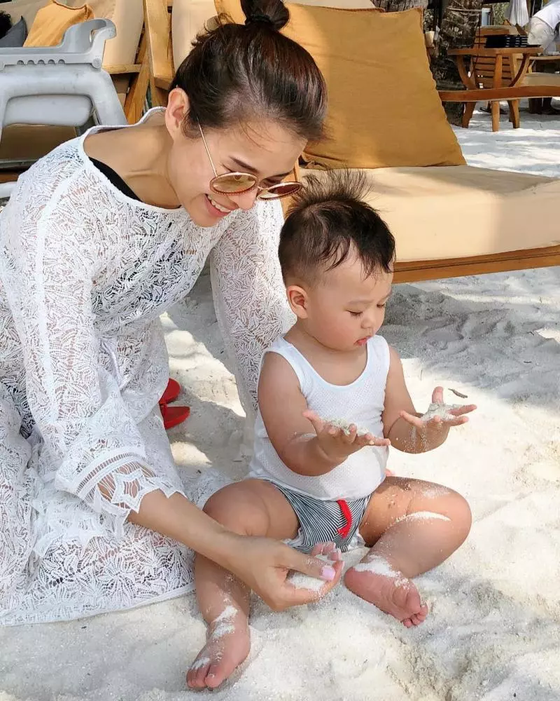 豪華到O曬嘴!胡杏兒馬爾地夫度假住超豪水底別墅!沖涼、上廁所、睡覺都被魚看光光!