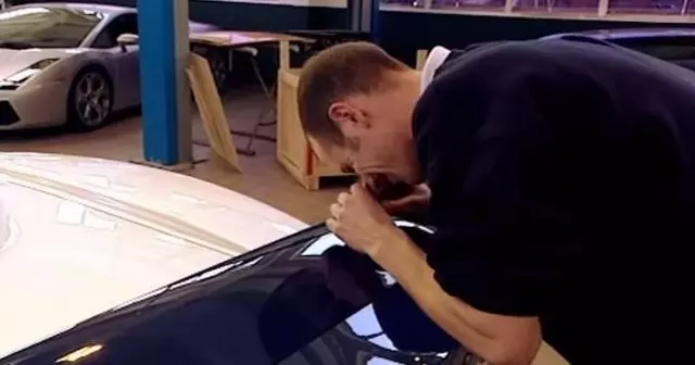 世界上最會洗車的人一次要價24萬,想請他洗車,請先排半年!