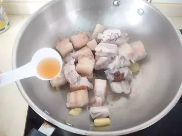炒菜到底要不要加水？30年老廚師告訴你這裡面的秘訣，值得收藏！