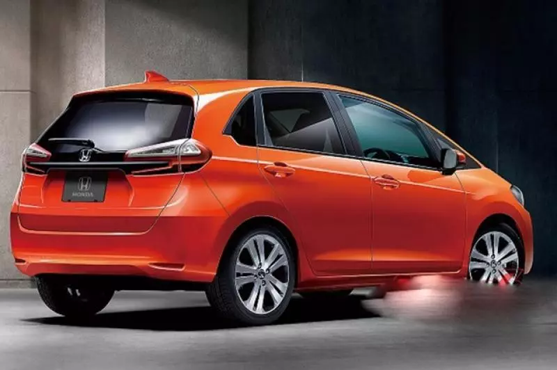Honda 大改款 Fit 明年見, 跨界 WR-V 也將跟進!