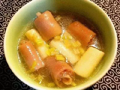 女人要經常喝湯,喝出滿臉膠原蛋白!