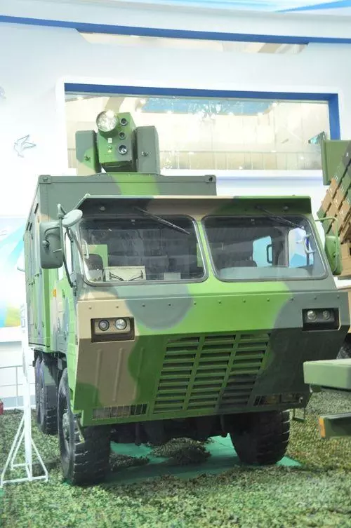 中國雷射武器技術即將彎道超車嗎?不對,我們正把美軍甩出一條街