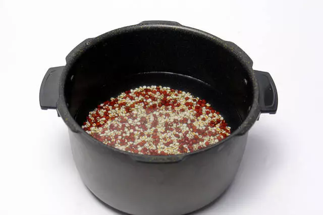 【紅豆薏米湯】這碗湯不僅祛濕還有減肥功效
