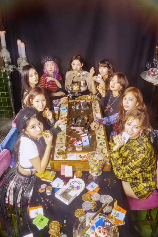 [TWICE][新聞]181116 TWICE日單《Wake Me Up》獲日本唱片大賞「優秀作品獎」，首次獲得該榮譽！