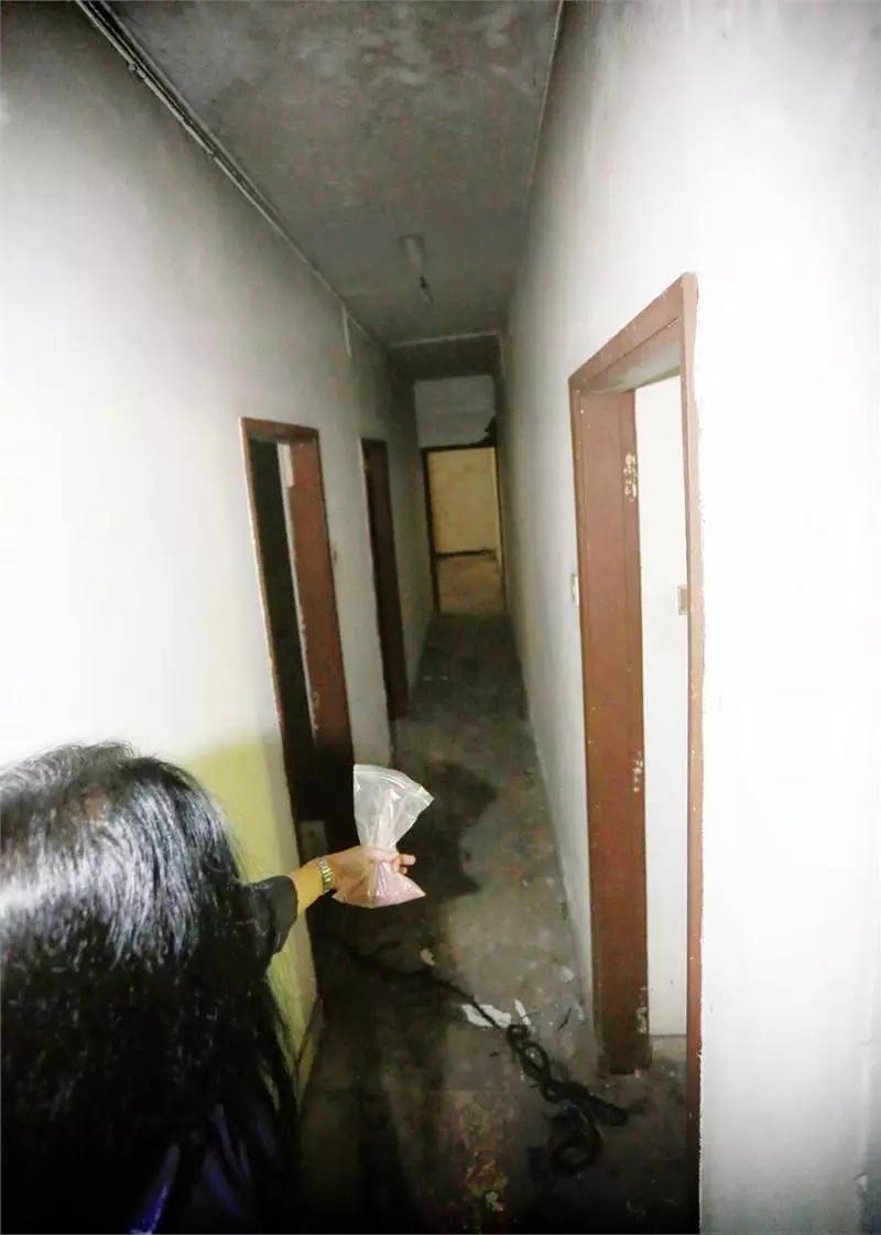 【吉隆玻 · 真人真事】大馬吉隆玻之靈異事件,祖孫陰魂不散《留守空屋》!師傅:「這間凶宅非常不簡單!」