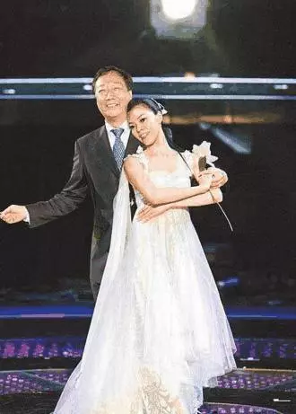 榜上唯一女星!林志玲榮登富比世「亞洲慈善英雄榜」 明細曝光「3年就捐出天價善款」愛心滿滿