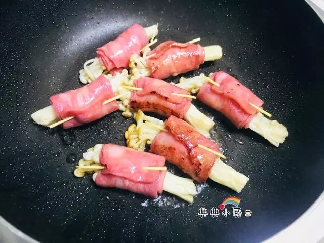 這才是金針菇最好吃的做法,一上桌就被搶光光,後悔做少了