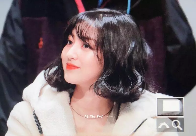 [TWICE][分享]181117 甜美值高達百分之兩百TWICE下午出席迷你6輯首場簽名會
