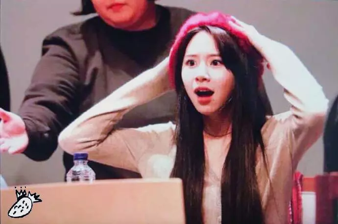 [TWICE][分享]181117 甜美值高達百分之兩百TWICE下午出席迷你6輯首場簽名會