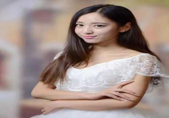 婆婆,我跟你兒子已經離婚了,您帶著你一家子趕快搬出我房子吧