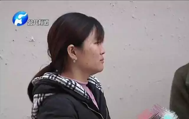 兒媳常住娘家不回,婆婆下跪道歉,兒媳結婚6年等於守6年活寡