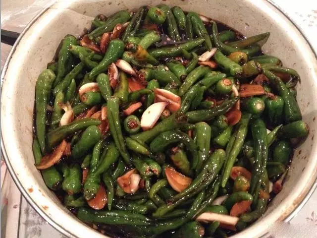 這才是拌辣椒的正確做法,地道的家常口味,下酒又下飯,真香