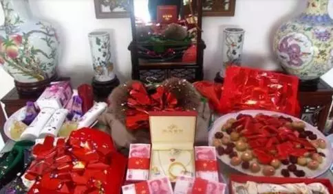 女兒結婚,俺陪嫁20萬,女婿敬茶時喊俺聲爸,俺決定一分錢不給