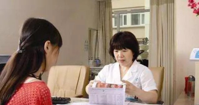 男孩娶個農村女孩,二十三年沒來例假,到醫院一檢查,他癱在地上