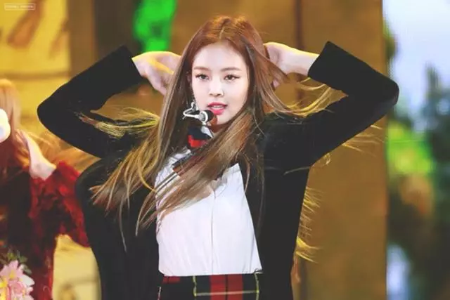 IZONE張元英,TWICE朴志效再強勢,也越不過BLACKPINK出身的她!