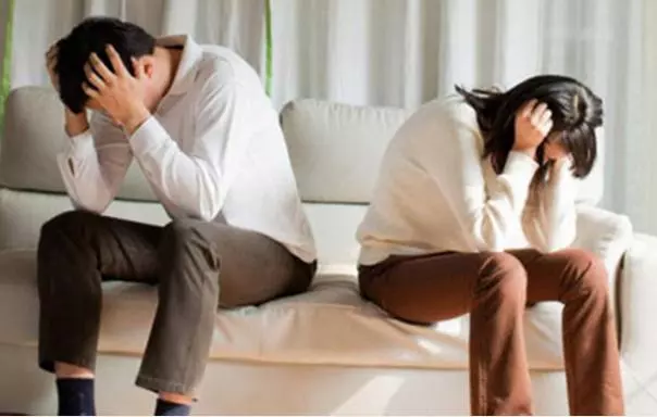 出差回來親了下老婆,兒子大叫一聲,不久把婚離了