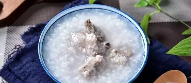 粥是天下第一補藥!常喝8種粥,健胃補氣,延年益壽,醫生都在喝