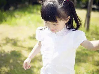帶著啞巴女兒再婚,女兒身上突然有怪味,掀開她衣服一看我懵了