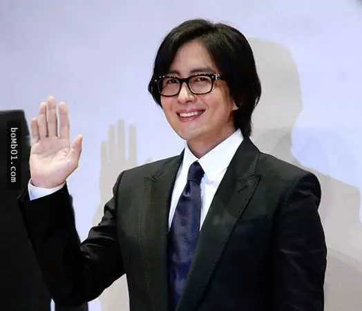 如果你的手掌有「M字型」掌紋的話,那你一定要注意 !很重要 !