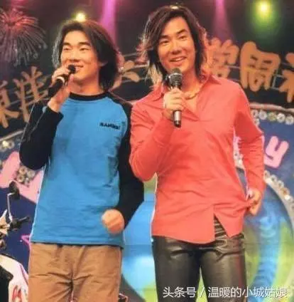 山寨明星瘋狂撈金,假楊冪拍一個廣告10萬,假汪峰年收入超600萬!!!