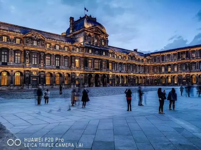 真能手持拍夜景!手機有這麼牛?你的手機行嗎?