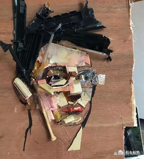 現實中的透視外掛:美國藝術家用垃圾做的名畫,騙過你的雙眼